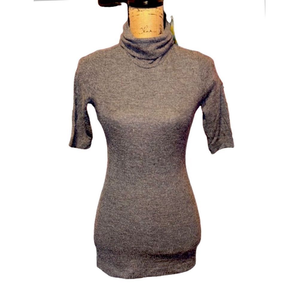 NWT Forever 21 grey sweater size S